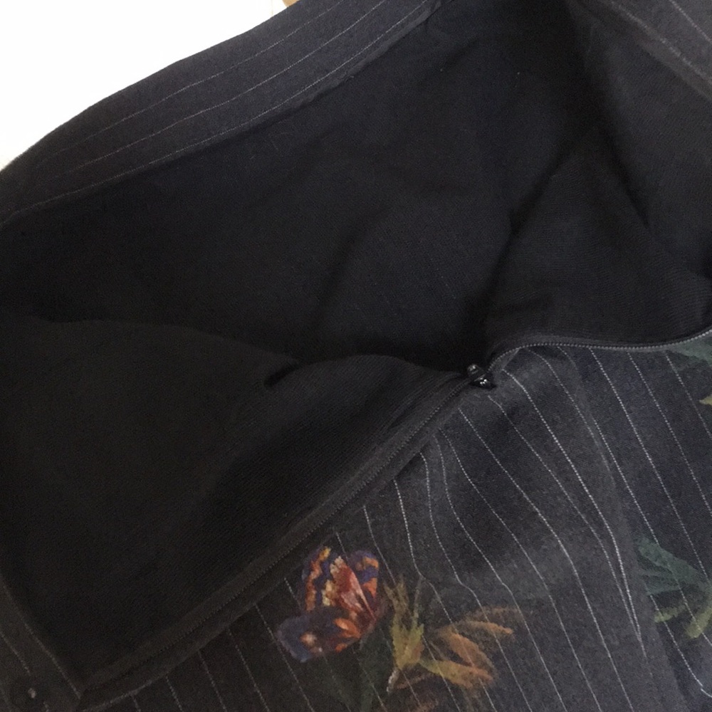 Custom Made Gray Pinstripe Handpainted Skirt - Picture 10 of 10